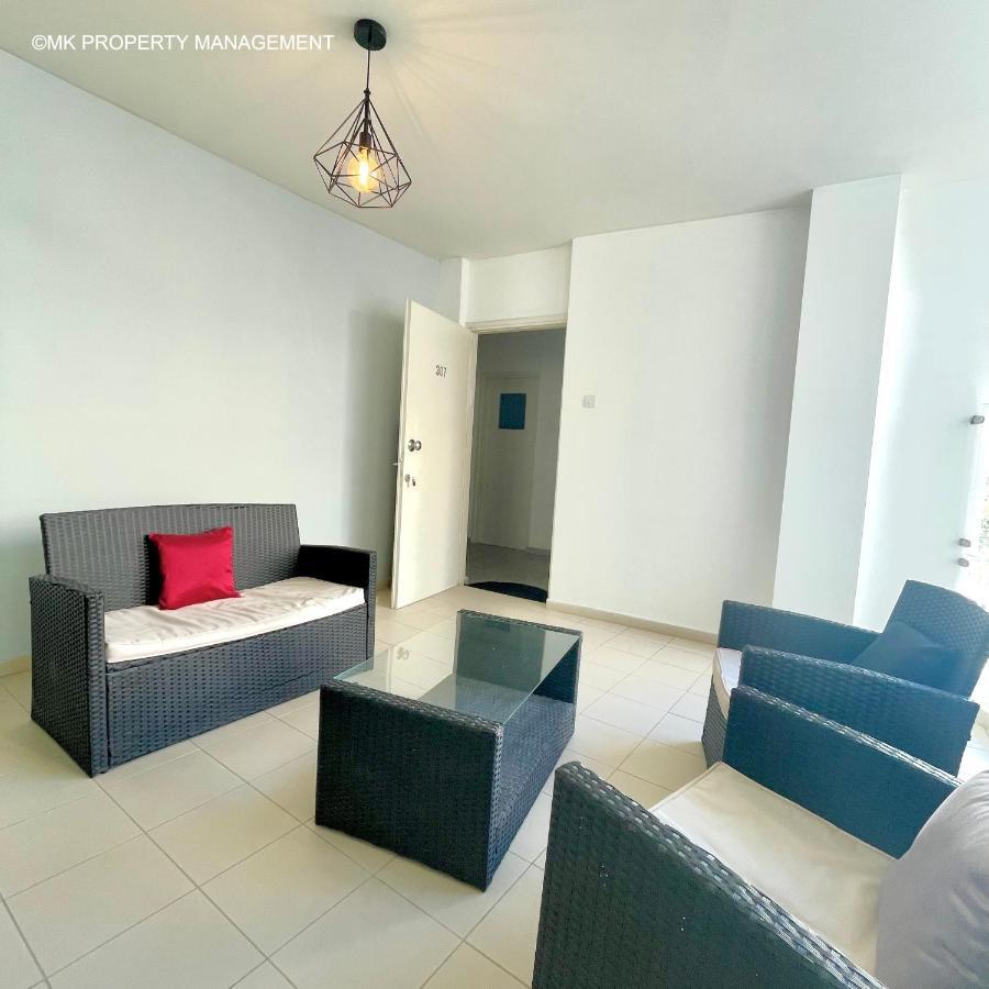 City Flats Apt.C307 Larnaka Exterior foto